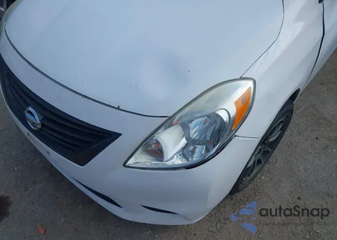 2012 Nissan Versa 1.6 S z USA, uszkodzony, nr VIN 3N1CN7AP3CL861766